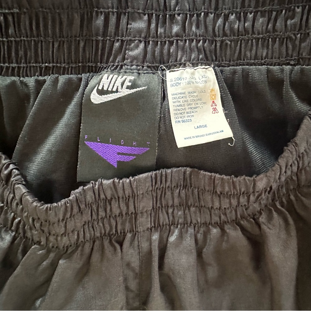 Vintage Nike Flight Nylon Shorts Black Large - Picture 5 of 6